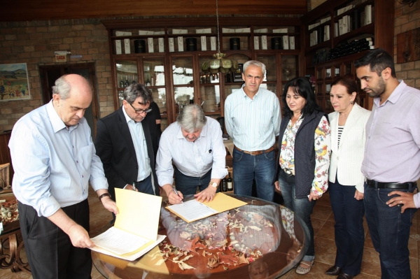 assinatura_de_renovacao_e_convenio_com_sao_joaquim_20160630_1203923815 Assinatura de Renovação e Convênio com São Joaquim